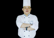 长沙世茂希尔顿酒店新任命曾维军先生为行政总厨