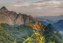 “三清秀来玉山杰”  ——怀玉山与三清山联袂发展的思考与建议