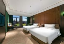 西旅万澳 | 用市场来证明“她的美”