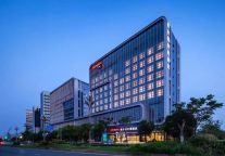 入华8年，中高端酒店灯塔品牌如何照亮时代？