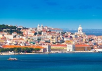 华侨城Ａ2021年净利37.99亿，同比下滑70.05%