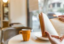 白玉兰酒店 | 世界读书日，读万卷书，行万里路