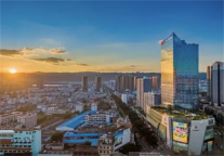 雅阁酒店集团|入住云南弥勒巨人雅阁酒店，感受云南小城风情