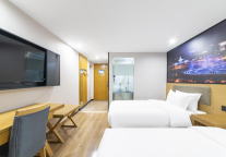 途客尚邻酒店济南大明湖芙蓉街店：泉城风情，雅致居所