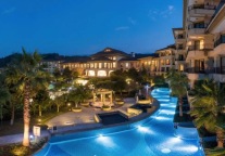 招商蛇口旗下酒店公寓推荐，畅享秋游指南