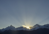 湖南：到2035年雪峰山区域旅游总收入预计达到3500亿元