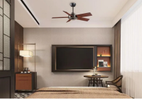 电扇重回酒店空间，老朋友也讲新故事 