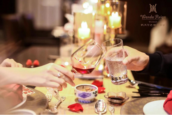 武汉万达瑞华酒店“爱有引力”情人节活动