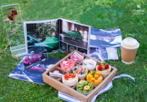 武汉万达瑞华酒店推出保时捷联名露营套餐