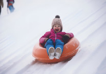 湖北随州沉浸式冰雪奇幻乐园预计7月开放