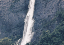 暴雨后，邂逅庐山风景区瀑布的壮美奇观