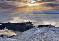 公主王子们，12月请一起上山赏雪吧！