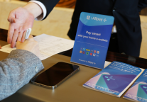 万达酒店及度假村优化支付服务 创造适老化国际化支付环境