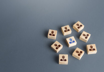 新丝路文旅执行董事王赓宇获委任为董事会主席