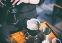 村咖遍地，能撑得起地方文旅吗？