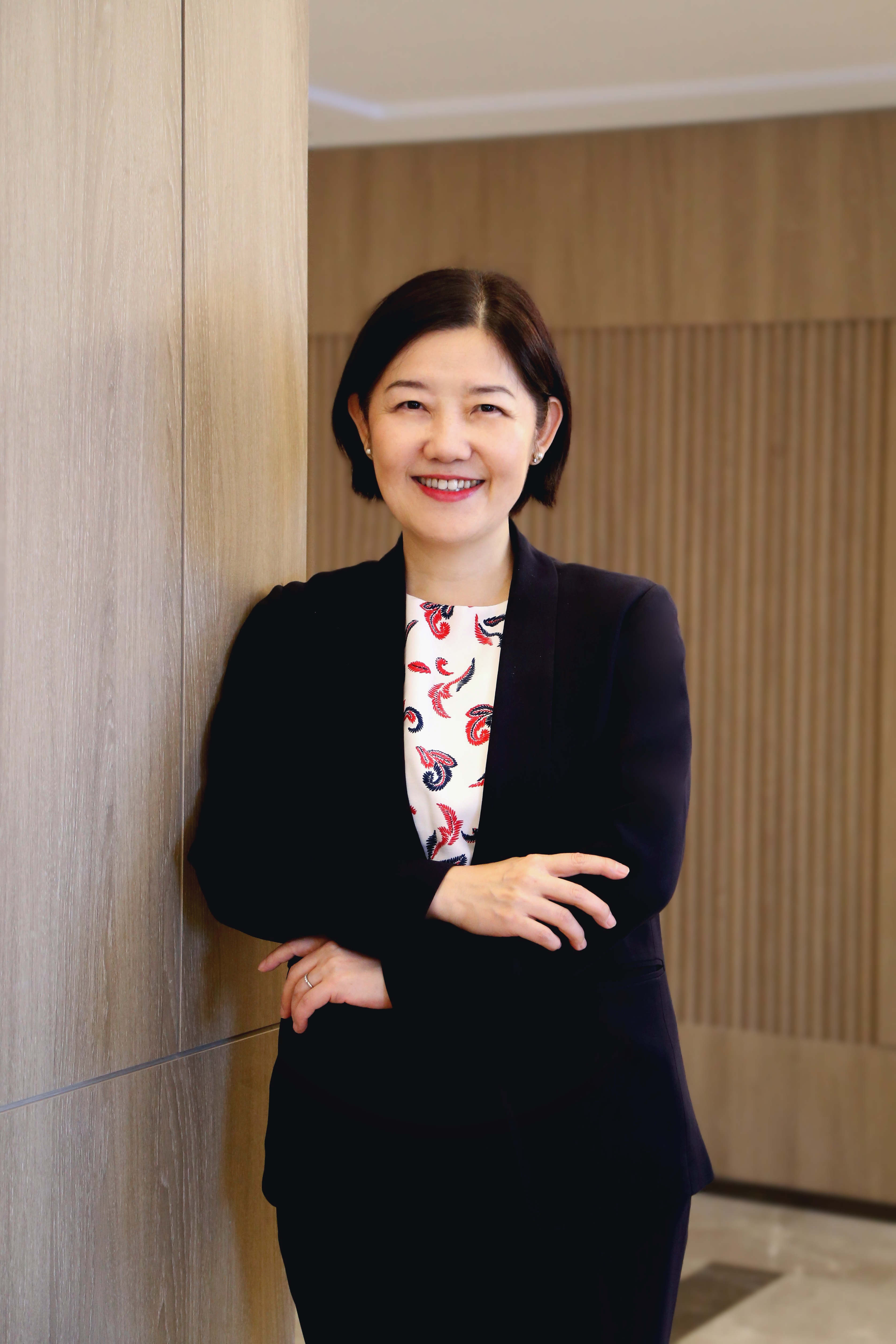 闫智慧女士出任上海西藏大厦万怡酒店总经理