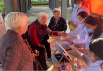 送健康送温暖 健康义诊暖人心