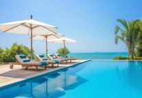 “一站式”目的地领跑高端度假酒店市场