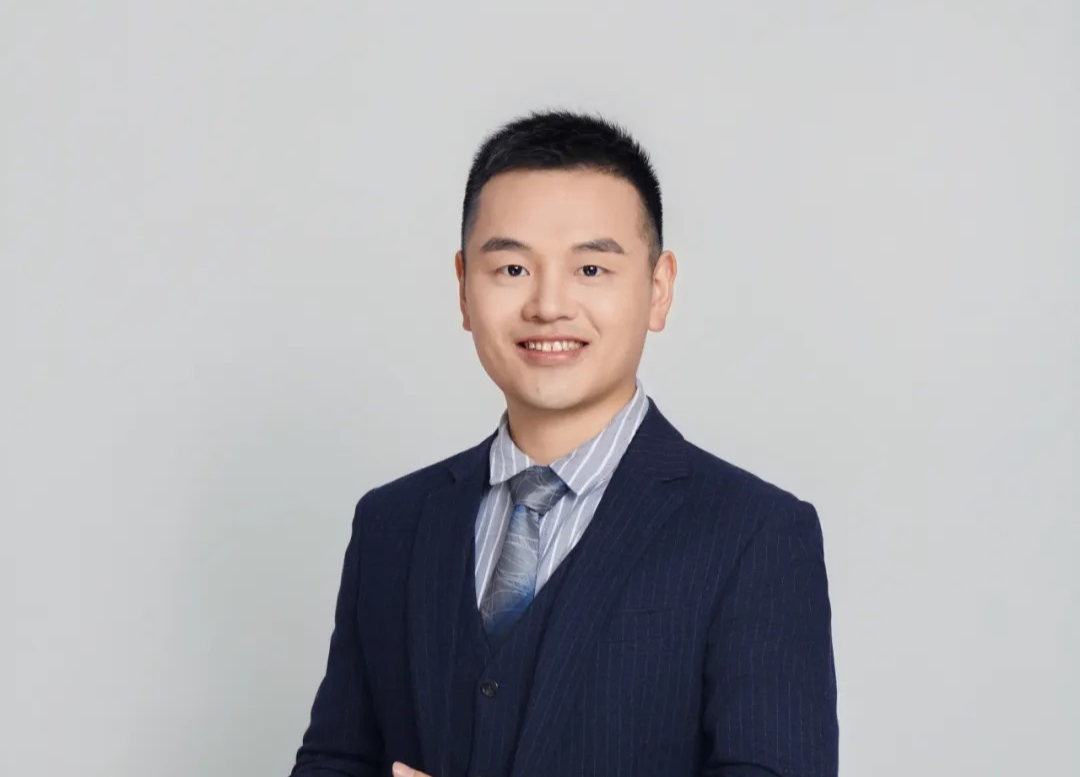 黄俊杰先生出任杭州东站诺富特总经理