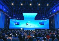 释放示范引领效应！第五届“中国服务”·旅游产品创新大会在横店举行