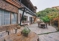 民宿行业旺季遇冷，企查查：前8月民宿企业注册量同比增长18%