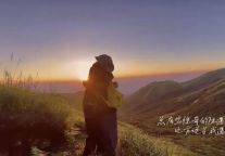 啊！头好痒！不会要长恋爱脑了吧~