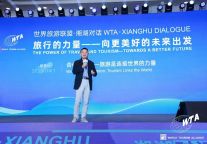 携程集团创始人兼董事局主席梁建章：为什么旅游业是独特的