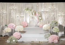 武汉万达瑞华酒店春季婚庆展 邂逅春日浪漫婚典