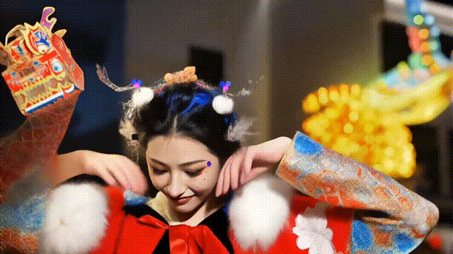起猛了！哪吒、敖闰来三河古镇了…