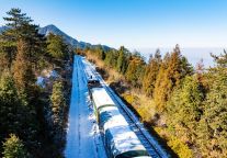 惊艳全城！2025首届宜春文旅明月山景区跨年活动圆满成功！