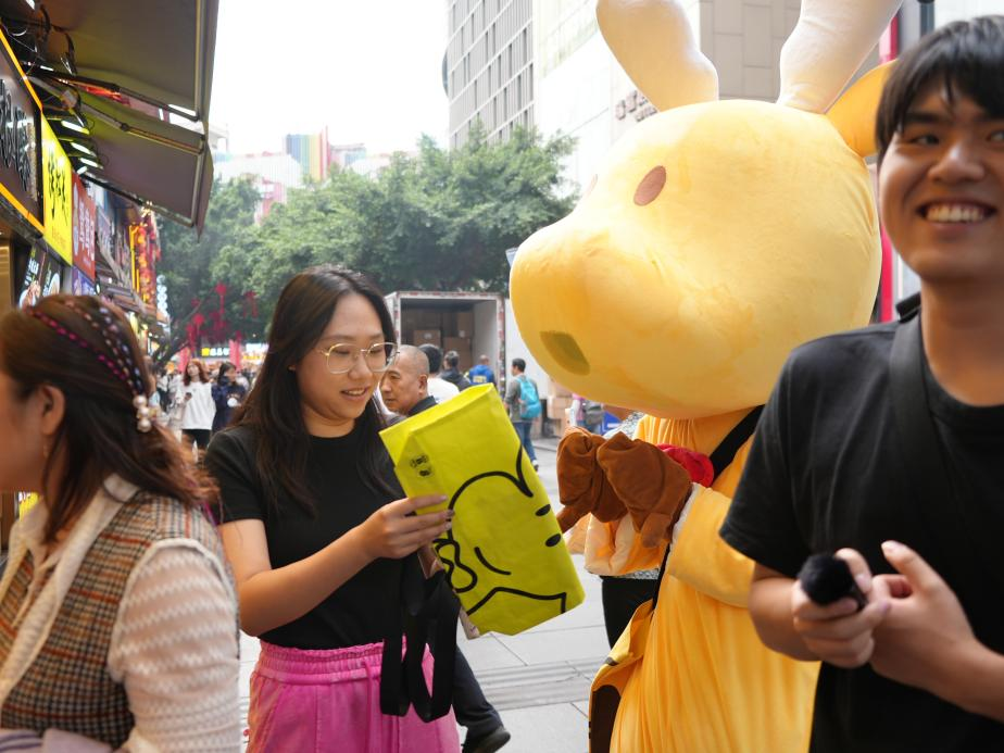 速8酒店温暖环游行丨鹿先森挑战3D魔城