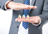 76.4亿元，凯悦酒店集团顺利出售奥兰多凯悦酒店与相邻地块