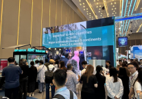 全球最领先5.5代COFE+咖啡机器人亮相2025国际数博会