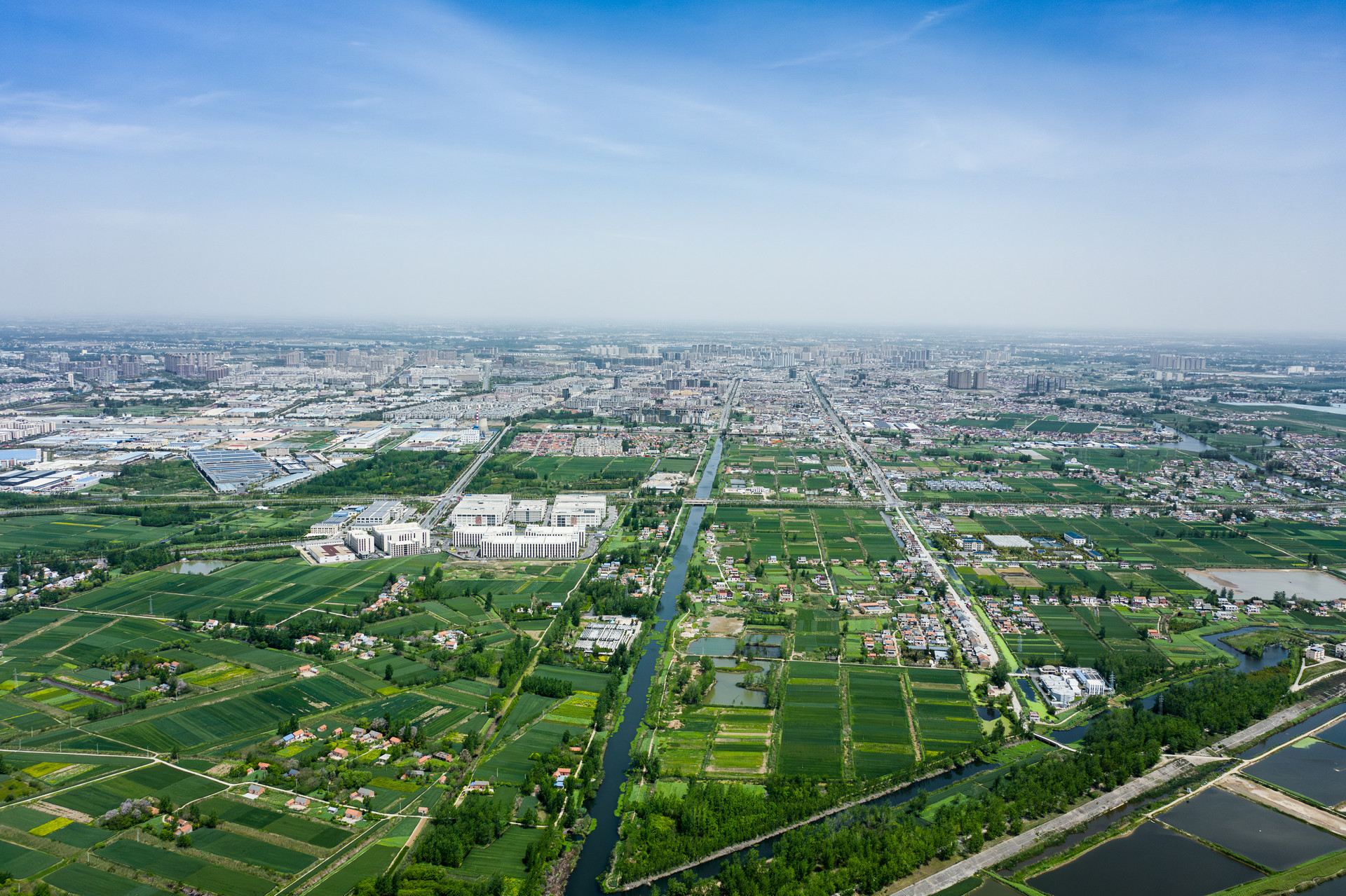 摄图网_507743591_banner_航拍苏北县城晴天城市风光（企业商用）.jpg