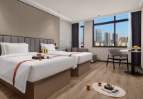 格林东方酒店，小城美景给你看