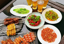 佳木斯万达锦华酒店启幕城市绿洲派对空间 