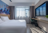 句容之畔，途客环球酒店(句容东郊奥特莱斯店)深度体验