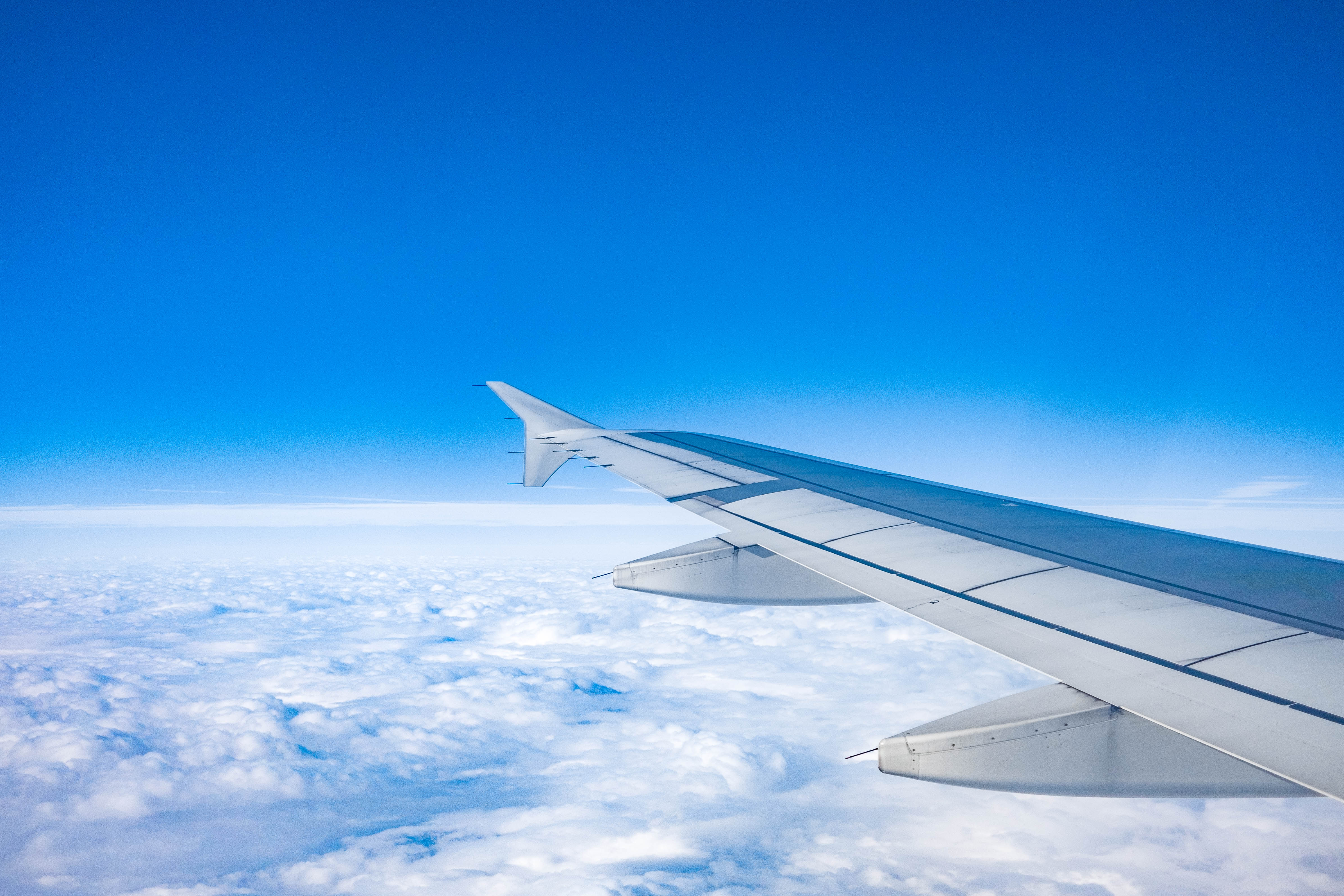 广州至香港低空飞行航线首航成功 穗港通行时间缩短至40分钟