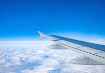 广州至香港低空飞行航线首航成功 穗港通行时间缩短至40分钟