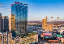 雅阁酒店集团|夏令避暑度假之旅，尽在弥勒巨人雅阁酒店