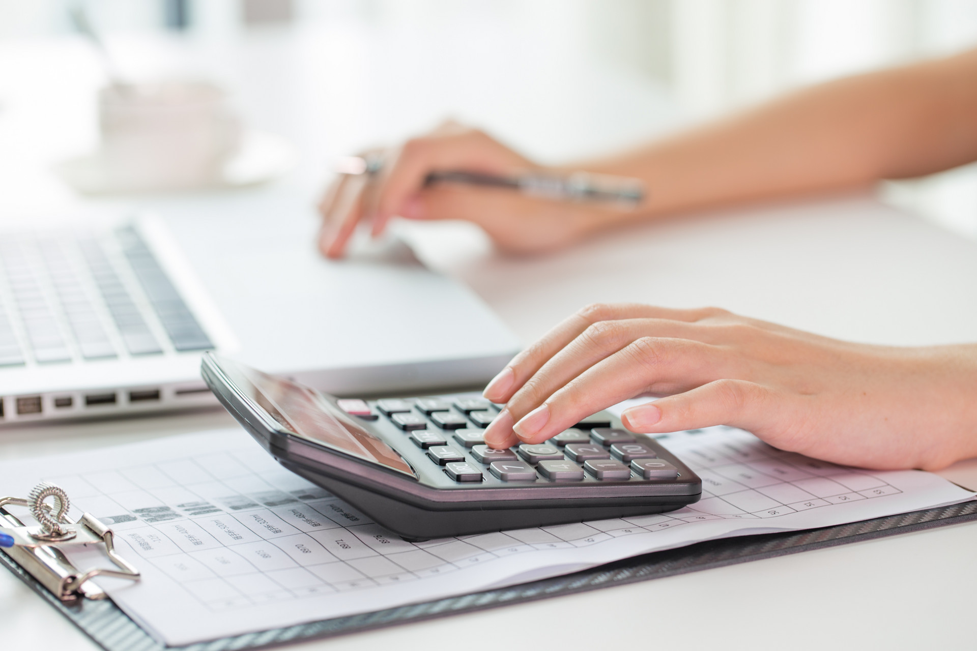 锦江酒店上半年营收68亿元，境内整体平均RevPAR超2019年同期