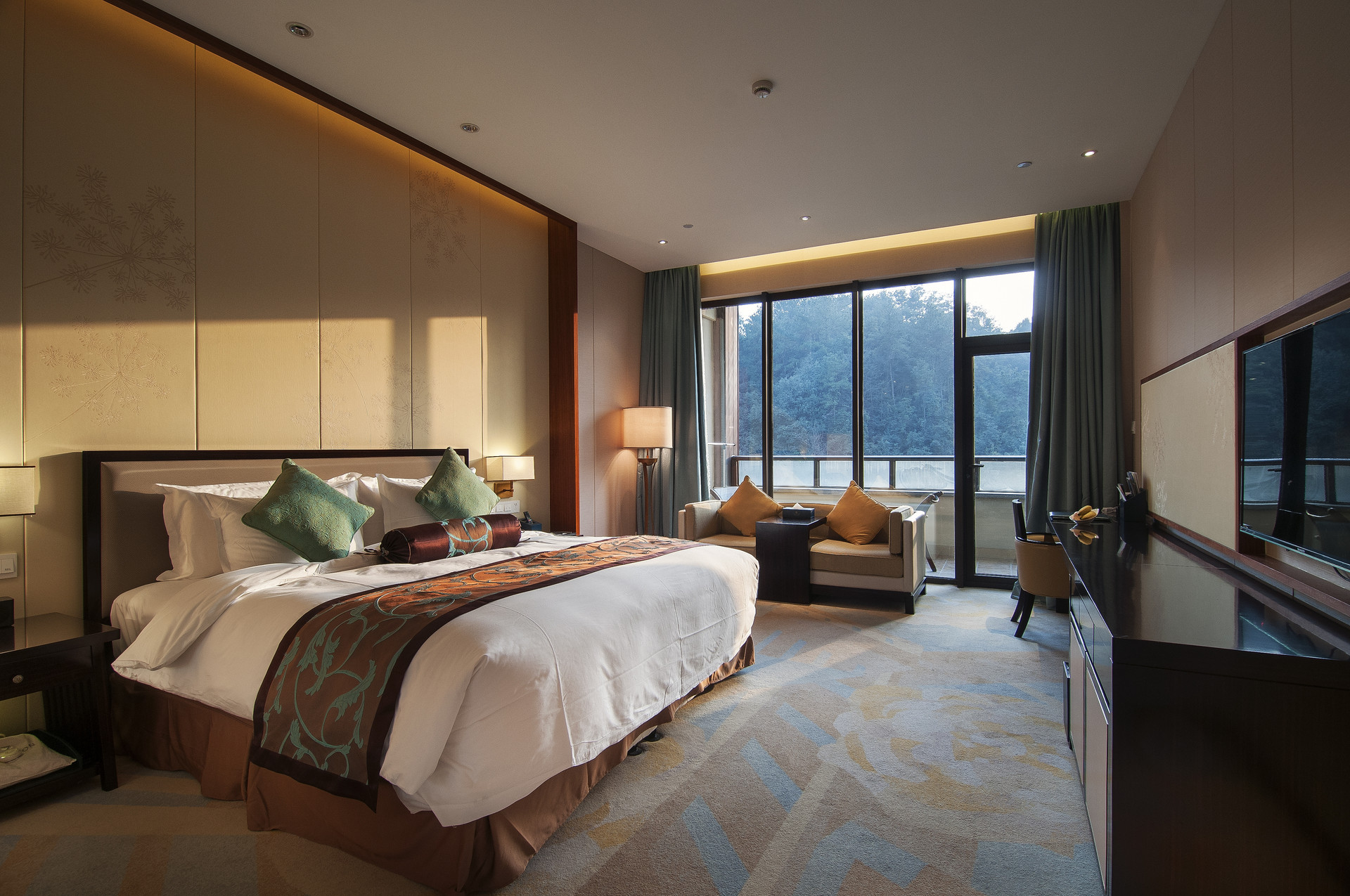 雅高7900万美元拿下17家酒店度假村管理权