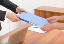 中国旅游集团：侯晓、沈洪波出任外部董事