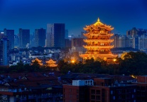 应对国庆假期出行高峰 武铁计划加开1500多列旅客列车