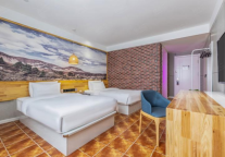 途客中国酒店焦作市政府高铁站店，成为途客生命之旅中的重要节点