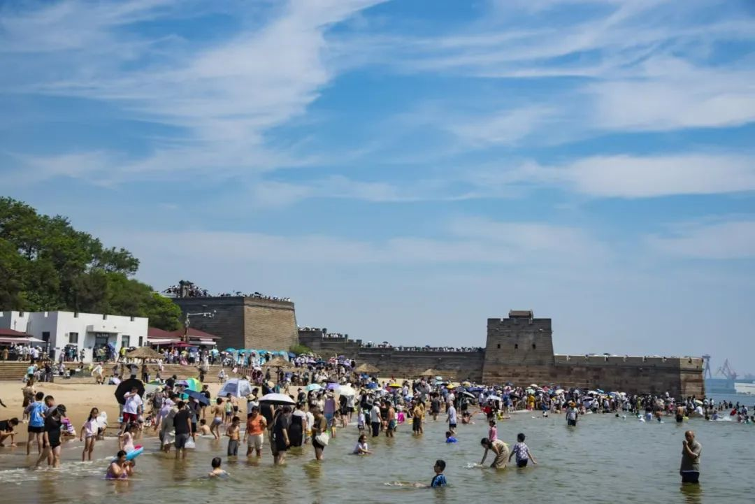 来山海关景区！让“CHINA TRAVEL”变得“SO EASY”！