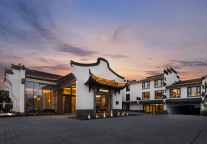 暑期特惠季，万达美华酒店一住升金，畅游盛夏!