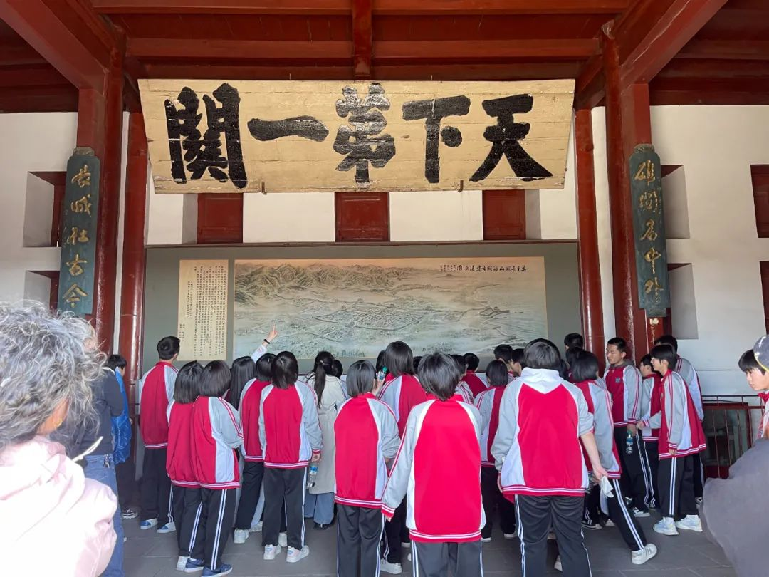 山海关景区公司与正大食品企业（秦皇岛）有限公司共话合作共赢新路径