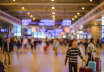 中秋假期日均出入境旅客预计将达到180万人次