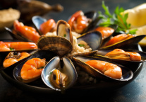 小龙虾火热季，小龙虾产地酒店预订同比增三成